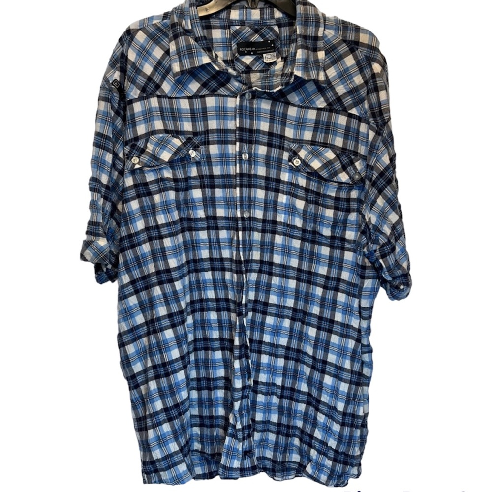 Rocawear men’s button down plaid shirt